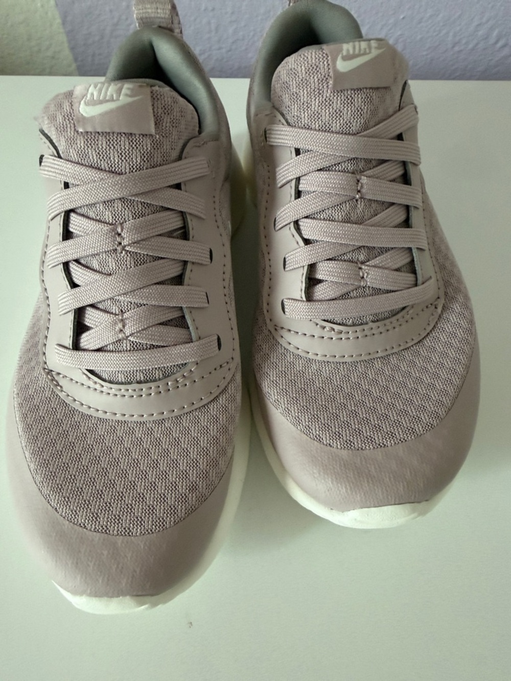 Nike kids Girls Sneakers in Taupe Gray